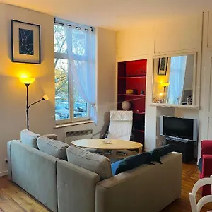  Appartement T2 Sur La Place Du Marché De Wazemmes France